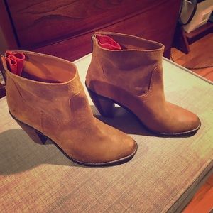 DOLCE VITA brown ankle boot with heel contrast zip